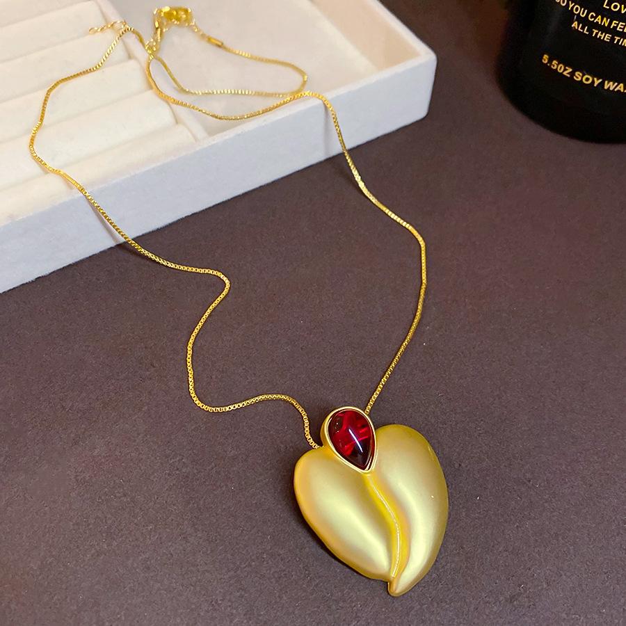 Temperament Red Water Drop Resin Metallic Heart Dangle Earrings for Women Lady Gold Silver Plated Alloy Party Jewelry
Temperament Red Water Drop Resin Metallic Heart Dangle Earrings for Women Lady Gold Silver Plated Alloy Party Jewelry