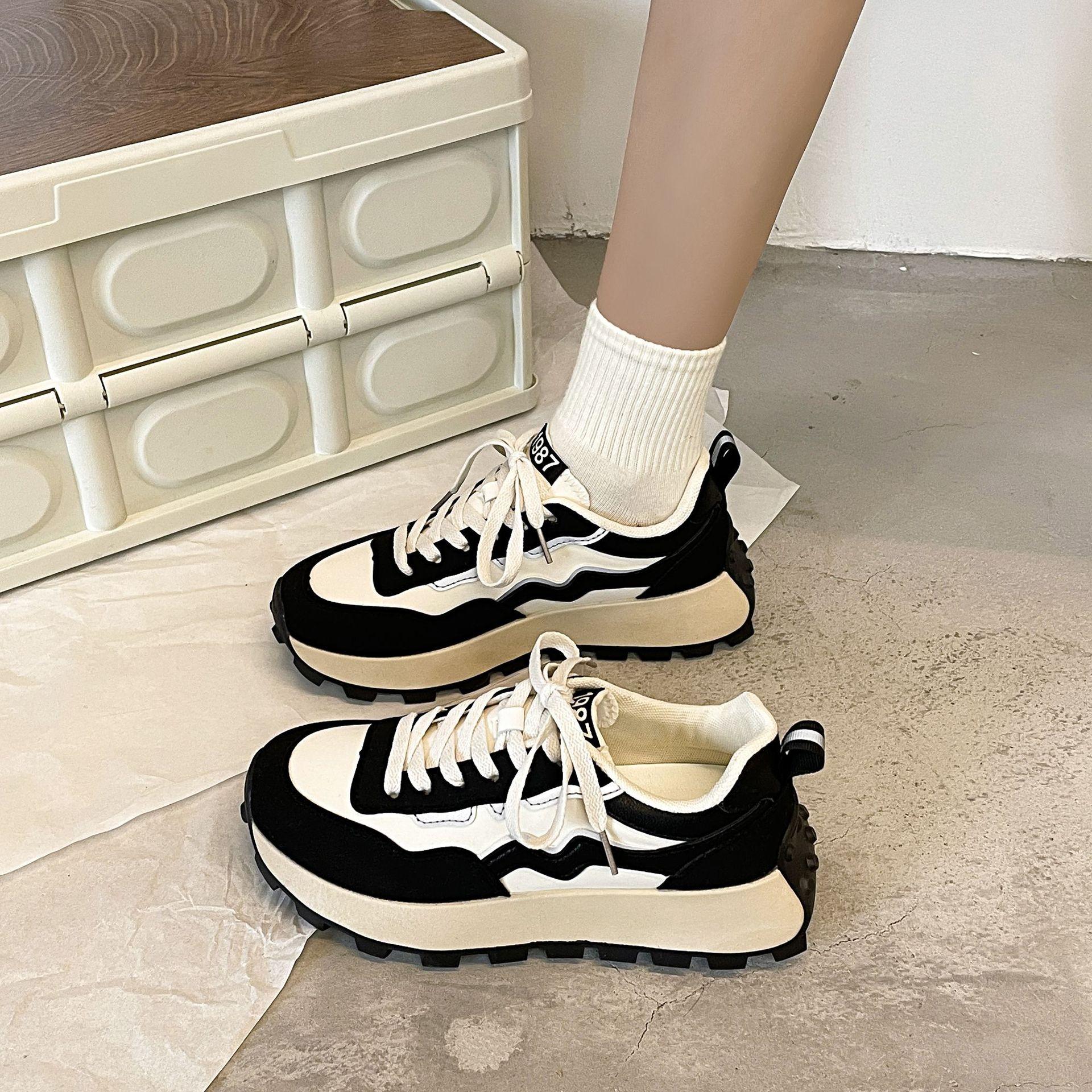 Forrest Gump Shoes Женская платформа Niche Универсальная цветовая гамма Повседневная Бег Спортивная обувь для папы Tide 39 чёрный
Forrest Gump Shoes Женская платформа Niche Универсальная цветовая гамма Повседневная Бег Спортивная обувь для папы Tide 39 чёрный