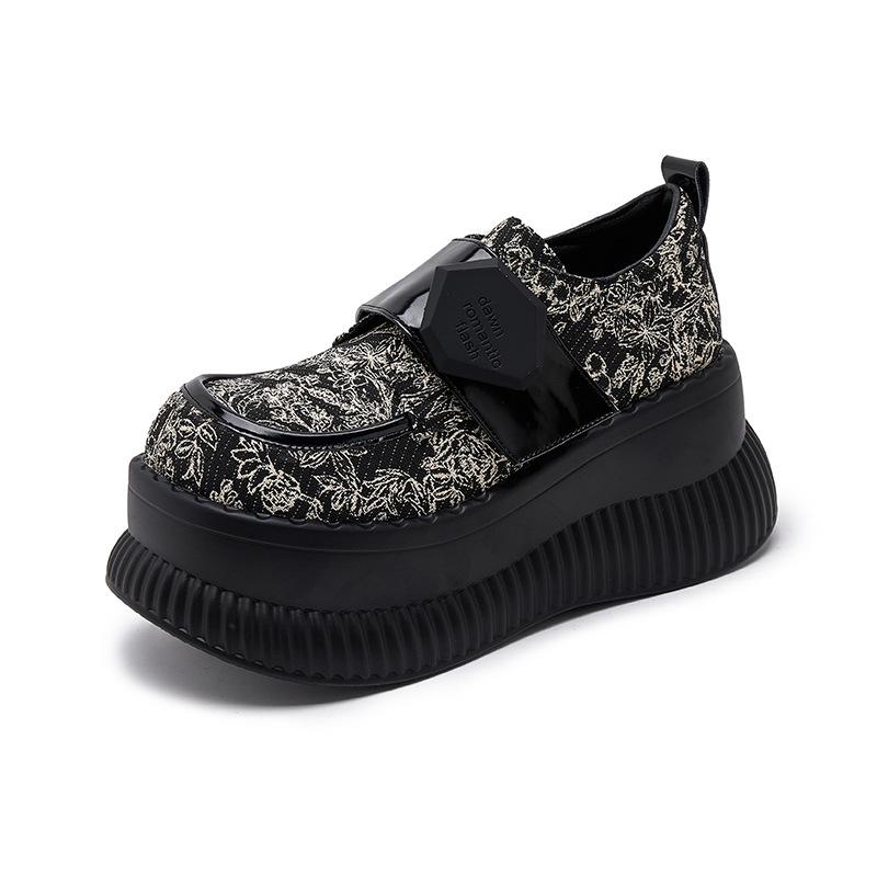 Platform loafers women s 2025 spring and summer new one-pedal small inner height increase women s shoes versatile new Chinese shoes 39
Platform loafers women s 2025 spring and summer new one-pedal small inner height increase women s shoes versatile new Chinese shoes 39