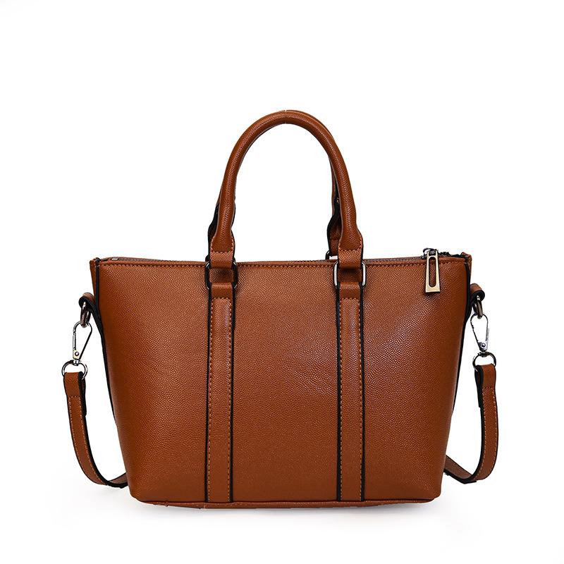 Новая простая повседневная модная сумка-тоут женская текстурная трендовая сумка через плечо с контрастной сумкой под мышкой коричневый
Новая простая повседневная модная сумка-тоут женская текстурная трендовая сумка через плечо с контрастной сумкой под мышкой коричневый