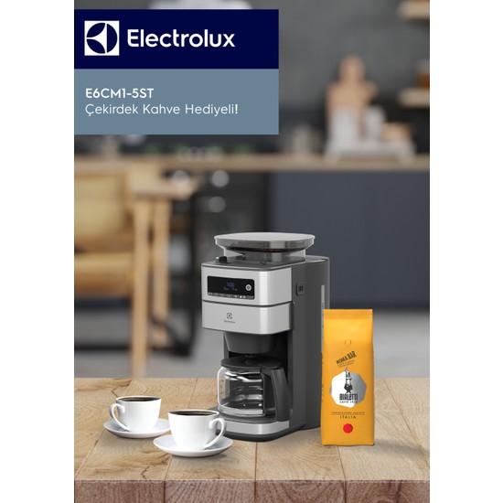 Electrolux Explore 6 E6CM1-5ST Кофемашина с фильтром и кофемолкой — с подарком для кофе в зернах
Electrolux Explore 6 E6CM1-5ST Кофемашина с фильтром и кофемолкой — с подарком для кофе в зернах