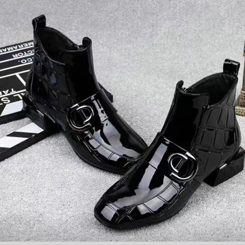 Новые короткие сапоги женские лакированные кожаные модные сапоги женская обувь 39
Новые короткие сапоги женские лакированные кожаные модные сапоги женская обувь 39