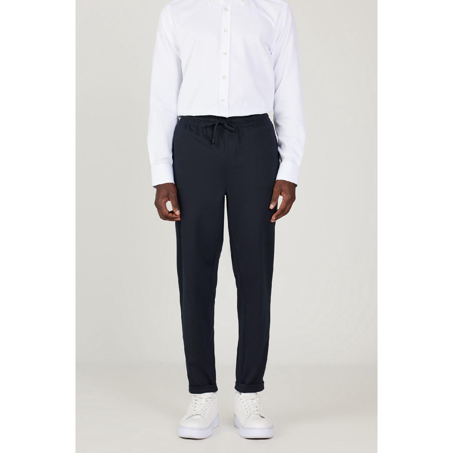 Men s Navy Blue Standard Fit Regular Cut Comfortable Flannel Pocket Tie Waist Knitted Stretch Trousers 2XL бездна
Men s Navy Blue Standard Fit Regular Cut Comfortable Flannel Pocket Tie Waist Knitted Stretch Trousers 2XL бездна