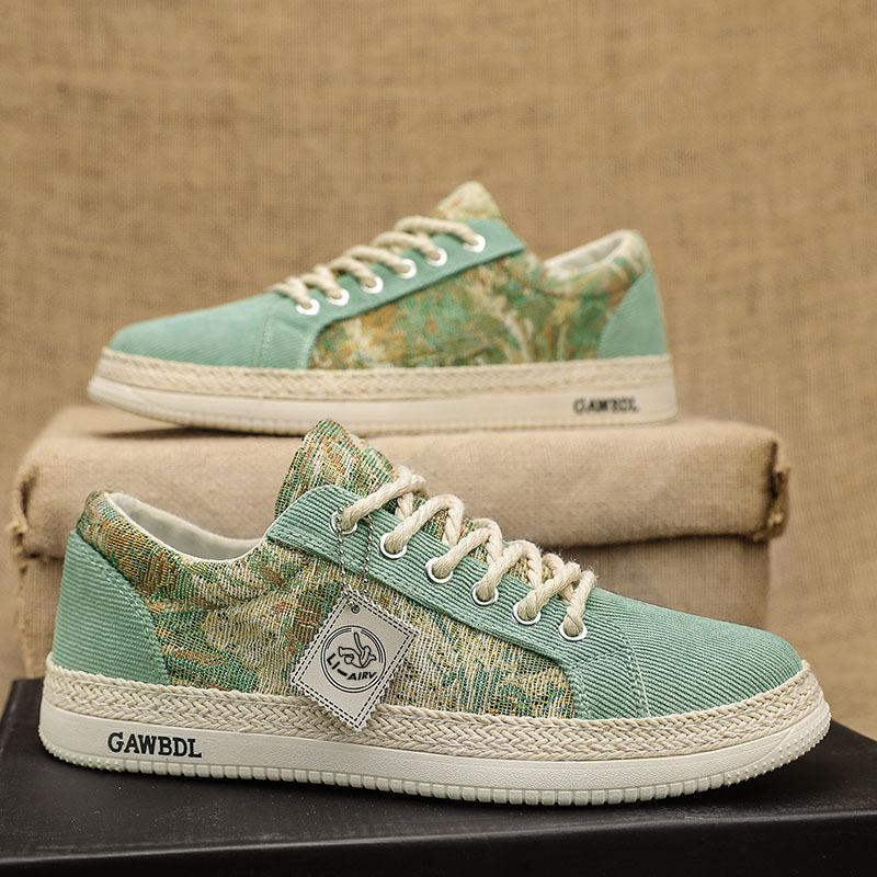 39-44 New Four Seasons Men s Sports Cloth Breathable Board Shoes Casual Fashion Youth Men s Shoes 39
39-44 New Four Seasons Men s Sports Cloth Breathable Board Shoes Casual Fashion Youth Men s Shoes 39