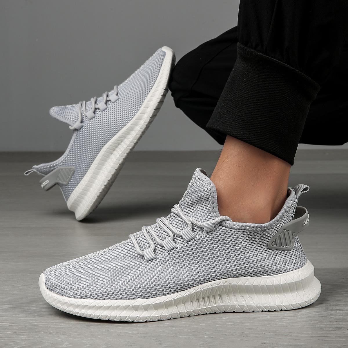 Large size light shoes spring and autumn mesh fly-woven upper running foot cover casual sports shoes 47 сірий колір
Large size light shoes spring and autumn mesh fly-woven upper running foot cover casual sports shoes 47 сірий колір