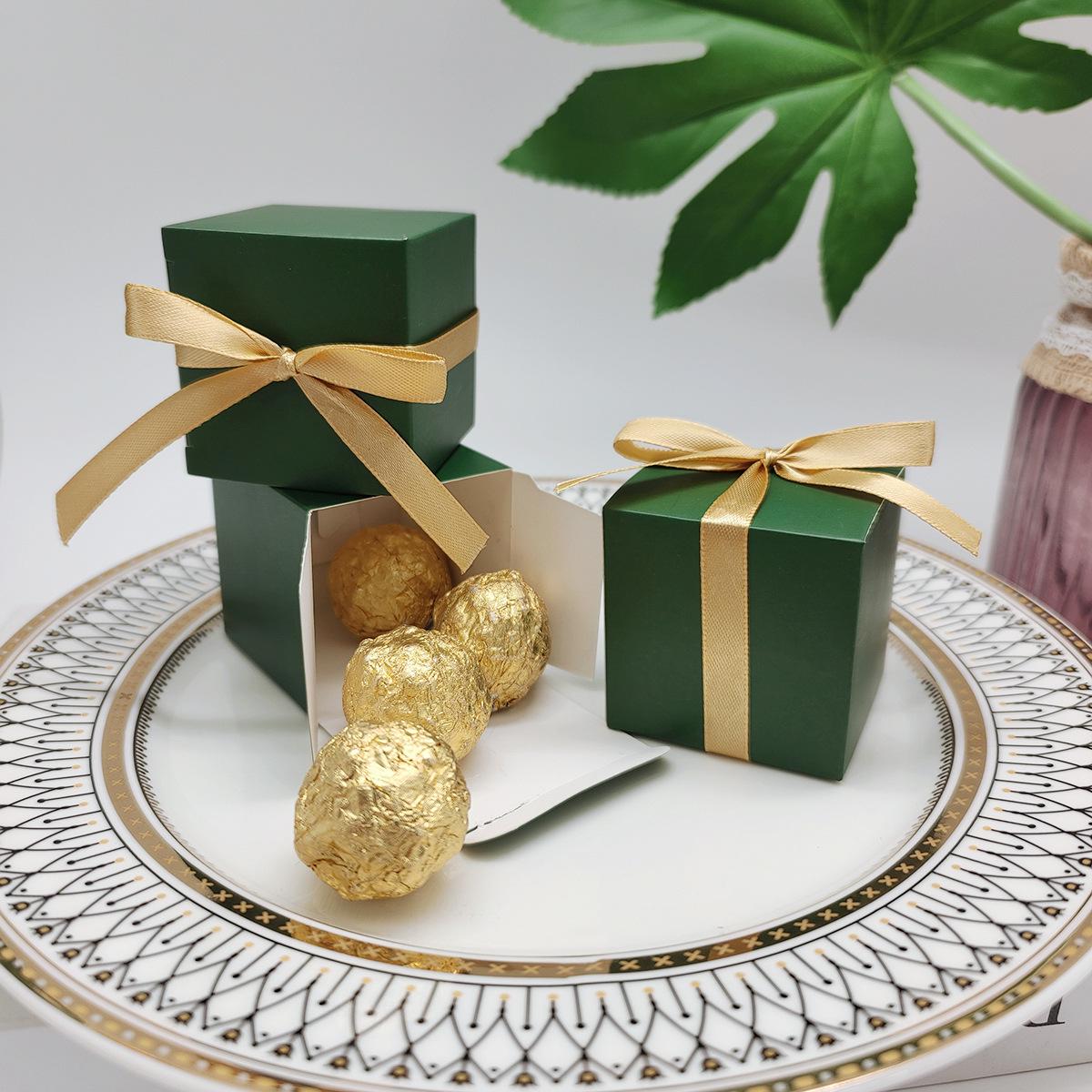 Green Christmas Square Candy Box for Parties and Weddings 5.5*5.5*5.5 cm
Green Christmas Square Candy Box for Parties and Weddings 5.5*5.5*5.5 cm