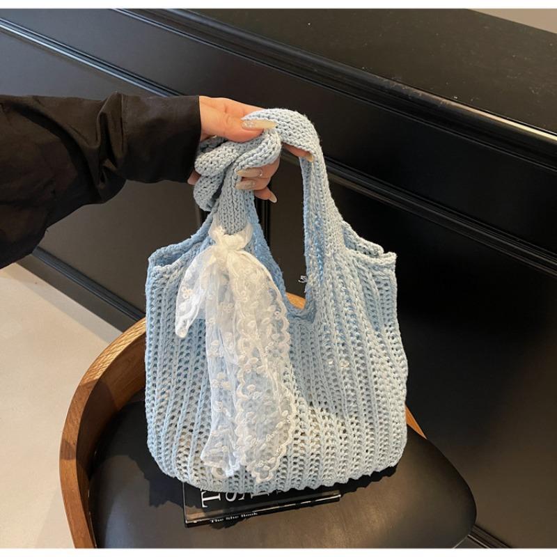 Spring popular new woven women s bags portable niche design fashion shoulder bag tote bag синій
Spring popular new woven women s bags portable niche design fashion shoulder bag tote bag синій