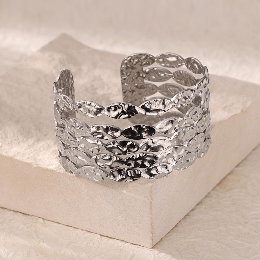 Y2K Elliptical Pancake Multilayer Stainless Steel Bracelets for Women Wide Band Open Cuff Bangle Wedding Jewelry Accessories
Y2K Elliptical Pancake Multilayer Stainless Steel Bracelets for Women Wide Band Open Cuff Bangle Wedding Jewelry Accessories