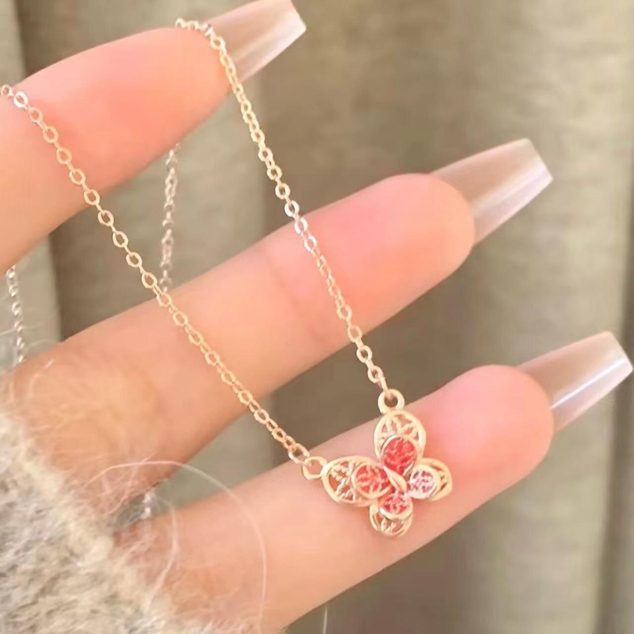 Filigree Butterfly Necklace ins Student Niche Premium Versatile Design Temperament Clavicle Pendant Female
Filigree Butterfly Necklace ins Student Niche Premium Versatile Design Temperament Clavicle Pendant Female