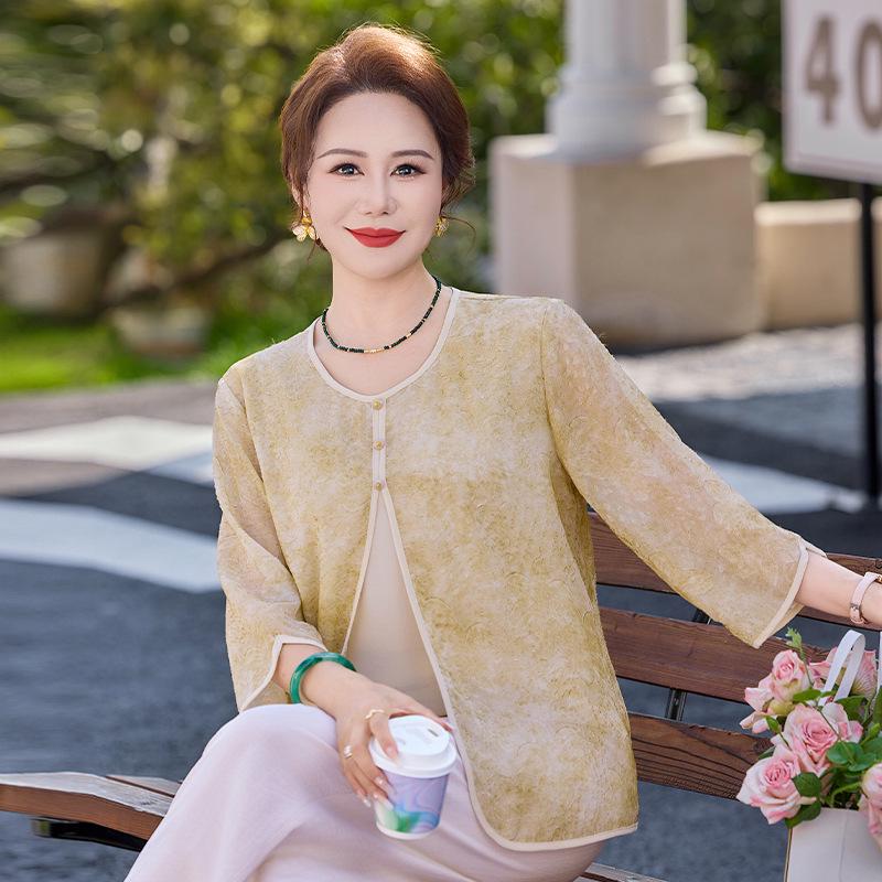 Chiffon Seven-Sleeve Faux Two-Piece Top for Women Over 40 5XL (Recommended 155-165 jin)
Chiffon Seven-Sleeve Faux Two-Piece Top for Women Over 40 5XL (Recommended 155-165 jin)
