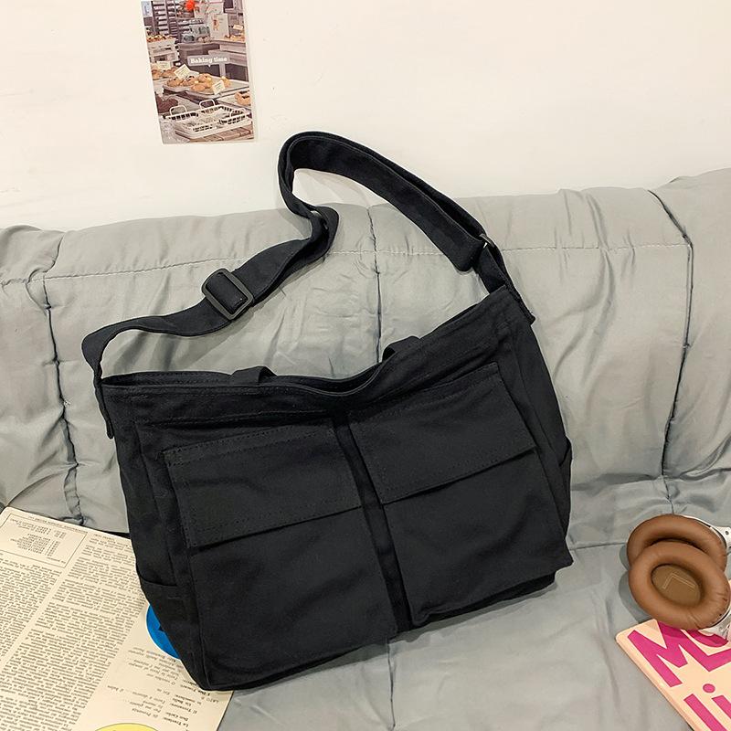 Fashion Casual Tote Bag Trendy Versatile Shoulder Bag Large Capacity Sports Messenger Bag Women S Bag чорний
Fashion Casual Tote Bag Trendy Versatile Shoulder Bag Large Capacity Sports Messenger Bag Women S Bag чорний