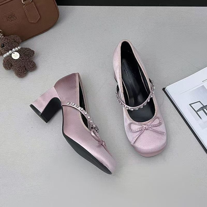 One word with round head single shoes high heels women s 2025 new bow rhinestone shallow mouth gentle French Mary Jane shoes 35
One word with round head single shoes high heels women s 2025 new bow rhinestone shallow mouth gentle French Mary Jane shoes 35
