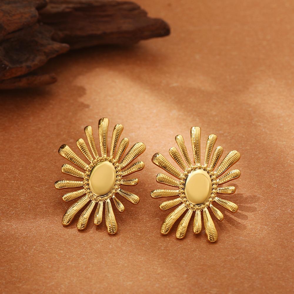 Creative Texture Golden Color Sun Earrings for Women Fashion Sunflower Drop Earrings Stainless Steel Statement Zircon
Creative Texture Golden Color Sun Earrings for Women Fashion Sunflower Drop Earrings Stainless Steel Statement Zircon