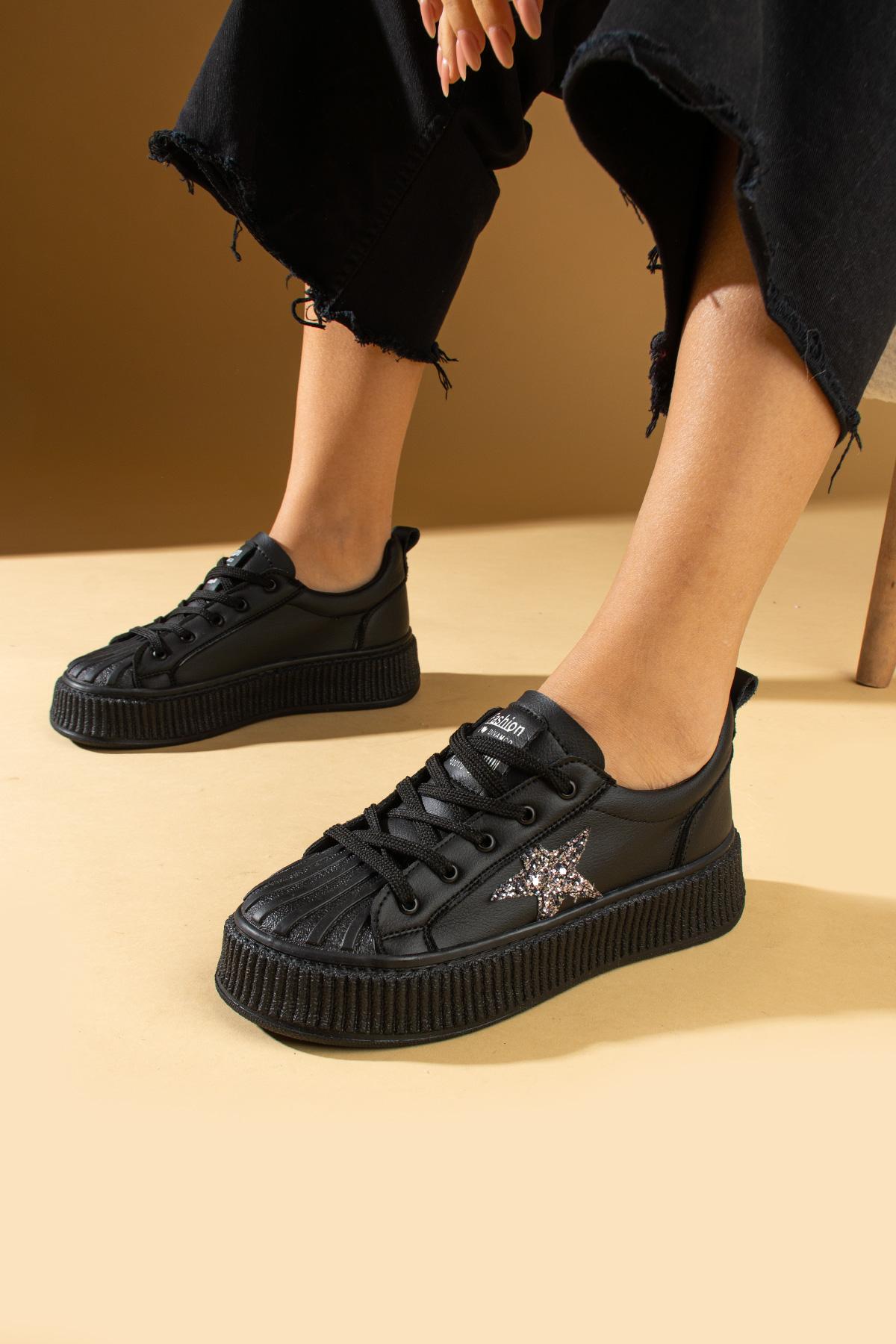 Стильные женские кроссовки на шнуровке с удобной подошвой и звездами 59-650-24 39 чёрный
Стильные женские кроссовки на шнуровке с удобной подошвой и звездами 59-650-24 39 чёрный