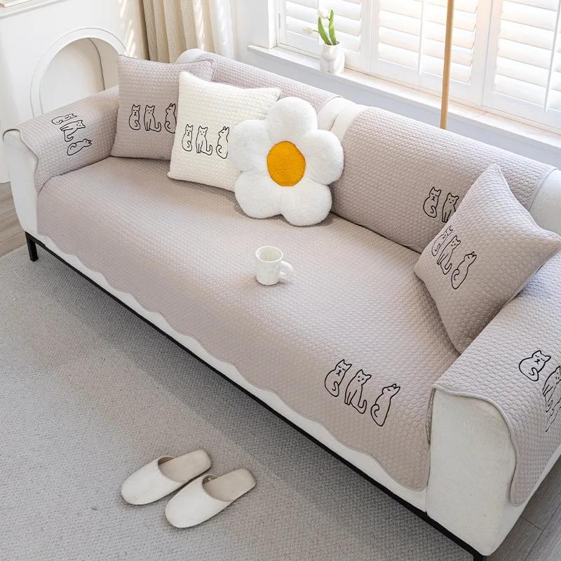 Универсальный чехол для дивана с защитой от царапин от кошек, вышитый мультяшный рисунок из синели, нескользящий однотонный чехол для дивана для гостиной 45x45cm pillowcase
Универсальный чехол для дивана с защитой от царапин от кошек, вышитый мультяшный рисунок из синели, нескользящий однотонный чехол для дивана для гостиной 45x45cm pillowcase