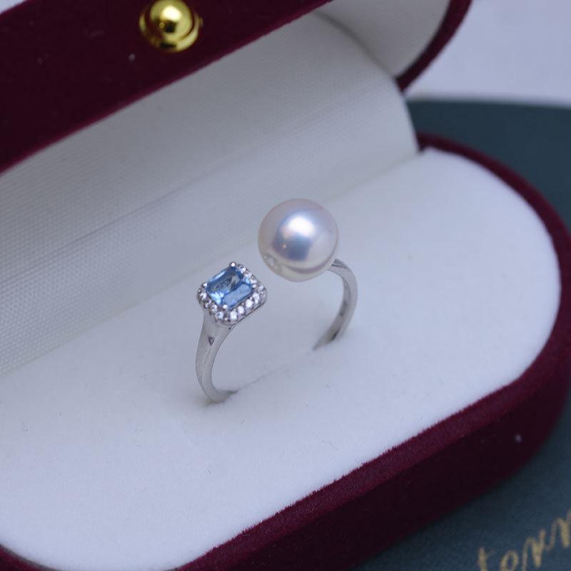 Freshwater 8-9mm White Round Pearl Women s S925 Silver Ring with Strong Luster and Minor Blemishes.
Freshwater 8-9mm White Round Pearl Women s S925 Silver Ring with Strong Luster and Minor Blemishes.