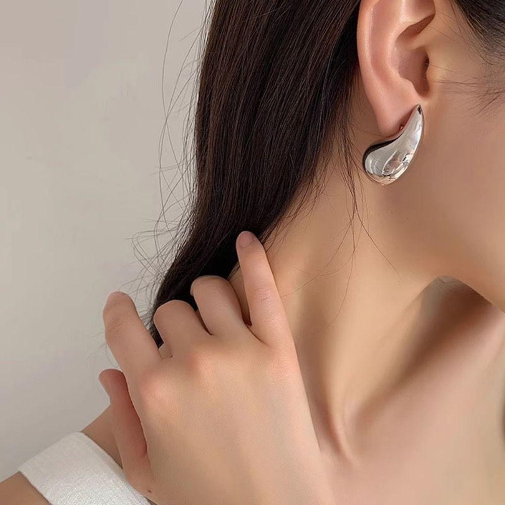 Luxury Water Drop Earrings Glossy Ear Clip Fashion Stud Earrings Female серебряный
Luxury Water Drop Earrings Glossy Ear Clip Fashion Stud Earrings Female серебряный
