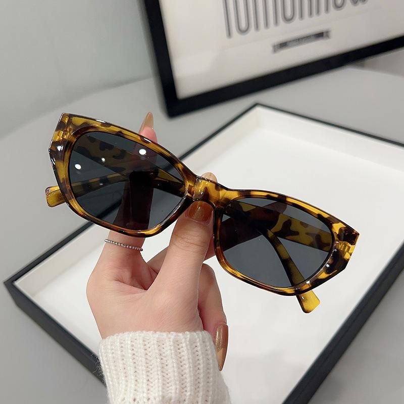 JYL TS Tea Lens Sunglasses Women UV Protection Korean Style CY5533 A-9222 сірий колір
JYL TS Tea Lens Sunglasses Women UV Protection Korean Style CY5533 A-9222 сірий колір