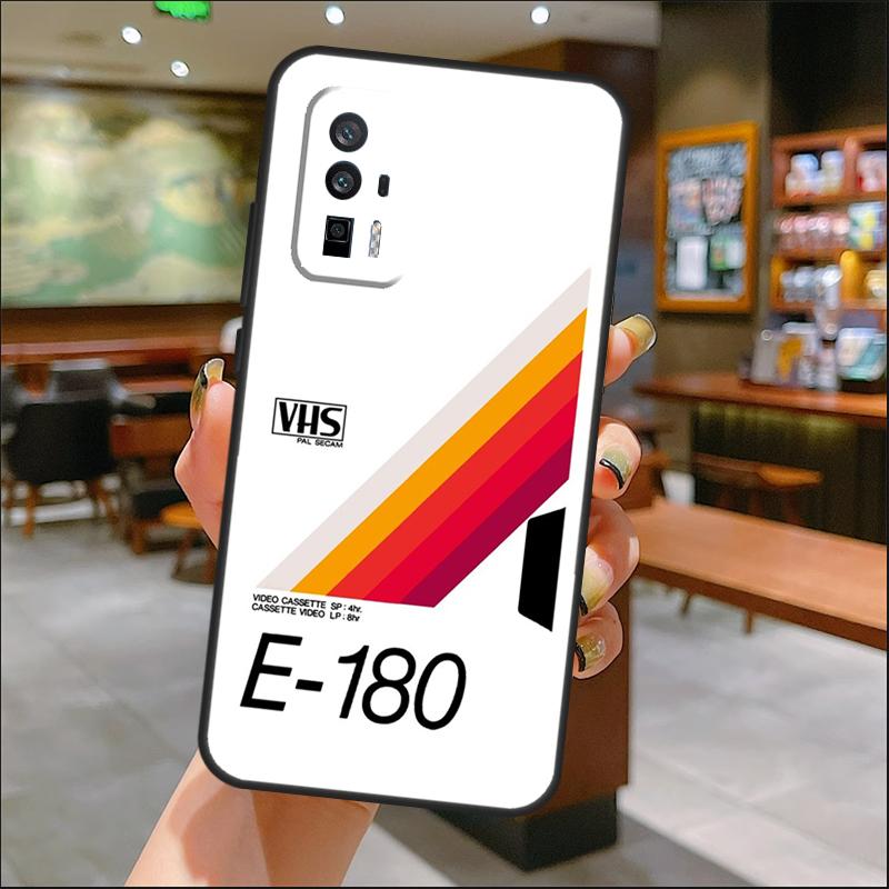 Ретро-чехол в виде VHS-кассеты для Xiaomi 15 Ultra 13 14 11T 12T 13T 14T Pro POCO X7 Pro X3 X5 X6 M6 F5 F6 Pro Xiaomi 12T (12T Pro)
Ретро-чехол в виде VHS-кассеты для Xiaomi 15 Ultra 13 14 11T 12T 13T 14T Pro POCO X7 Pro X3 X5 X6 M6 F5 F6 Pro Xiaomi 12T (12T Pro)
