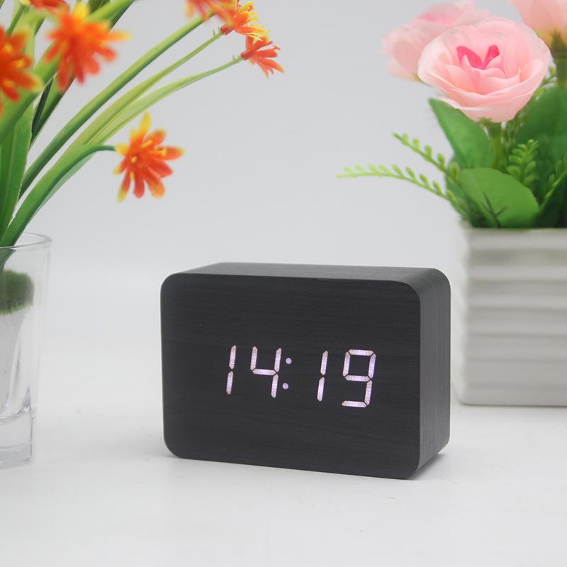 Retro square wooden LED digital student alarm clock temperature night light display clock fashion wooden home decoration clock
Retro square wooden LED digital student alarm clock temperature night light display clock fashion wooden home decoration clock