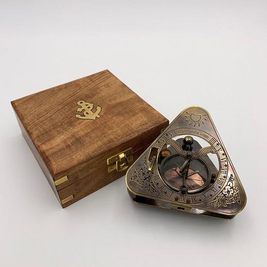Solid Brass Captain s Nautical Sundial Compass Triangle 8.89 Cm
Solid Brass Captain s Nautical Sundial Compass Triangle 8.89 Cm