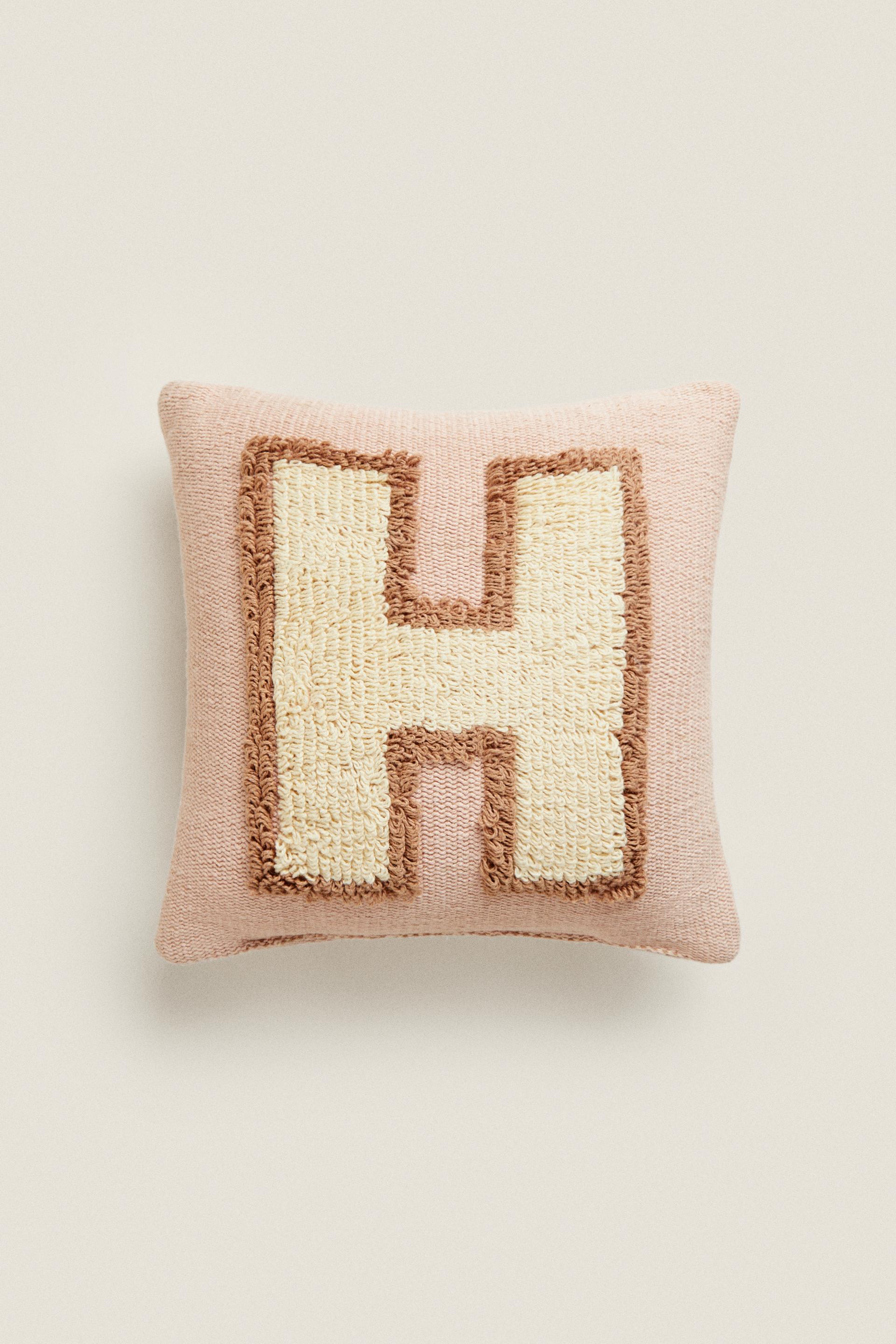 LETTER H CUSHION