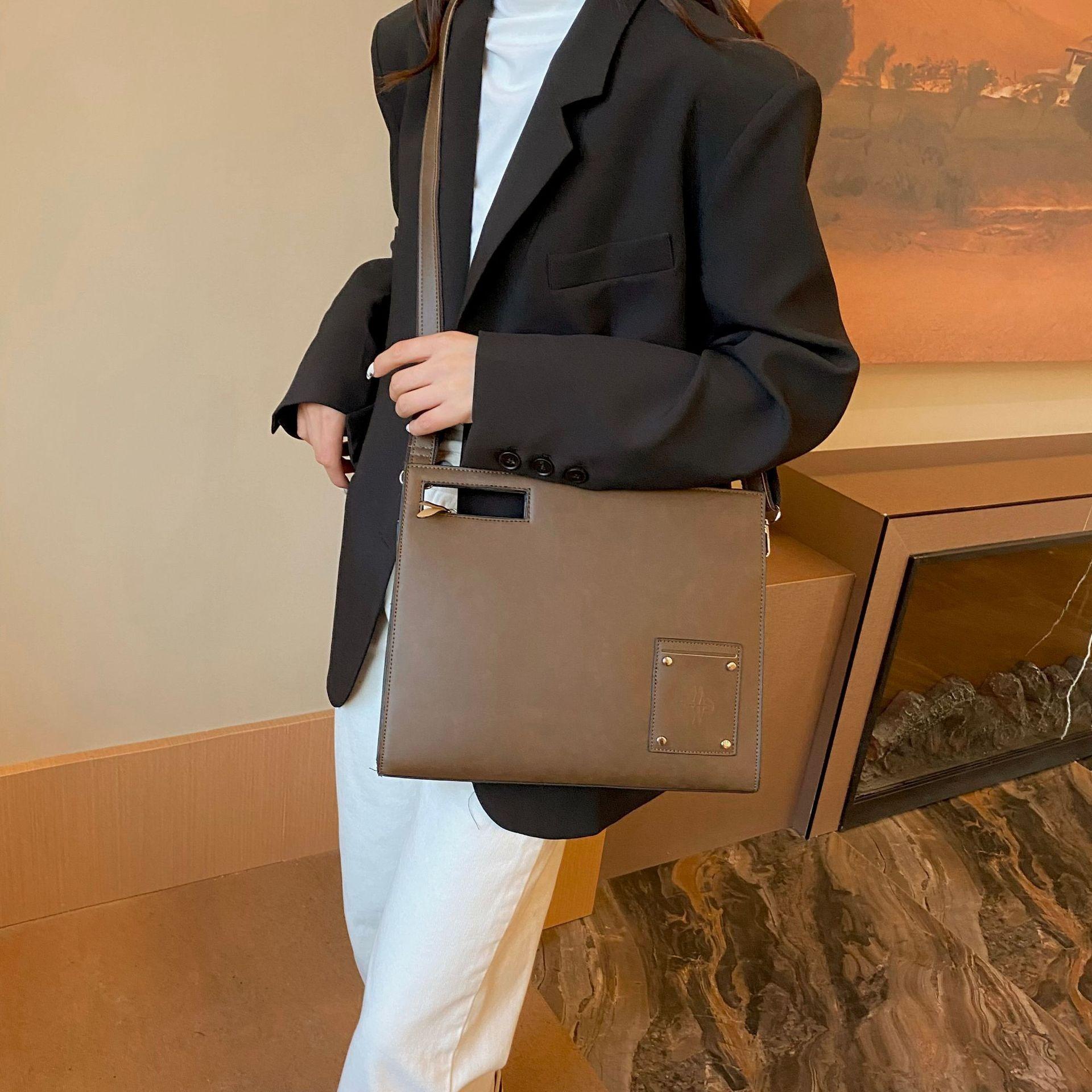 retro Crossbody Bag Women s Multi-Functional Clutch Bag Business Women s Bag PU Leather Women s Bag бронзовый
retro Crossbody Bag Women s Multi-Functional Clutch Bag Business Women s Bag PU Leather Women s Bag бронзовый