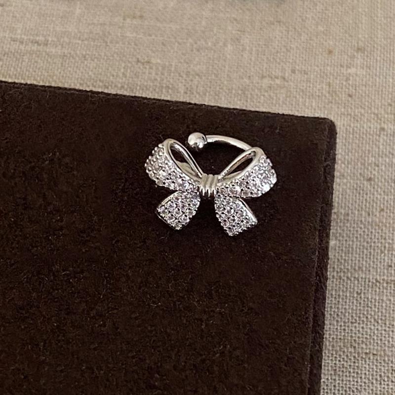 1Pc Shiny Rhinestone Bowknot Ear Clip Earrings for Women Exquisite Full Crystal Inlay Zircon Bow Non Piercing Ear Cuff Jewelry
1Pc Shiny Rhinestone Bowknot Ear Clip Earrings for Women Exquisite Full Crystal Inlay Zircon Bow Non Piercing Ear Cuff Jewelry