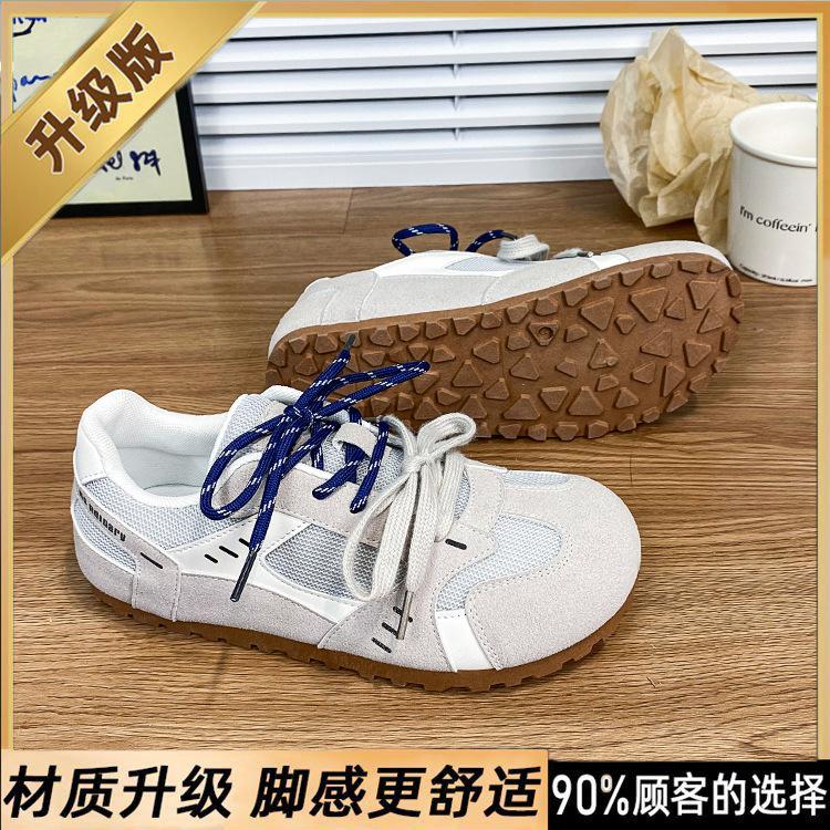 Ретро нишевые женские новые весенние дутые с большой головой повседневные универсальные спортивные кеды 40
Ретро нишевые женские новые весенние дутые с большой головой повседневные универсальные спортивные кеды 40