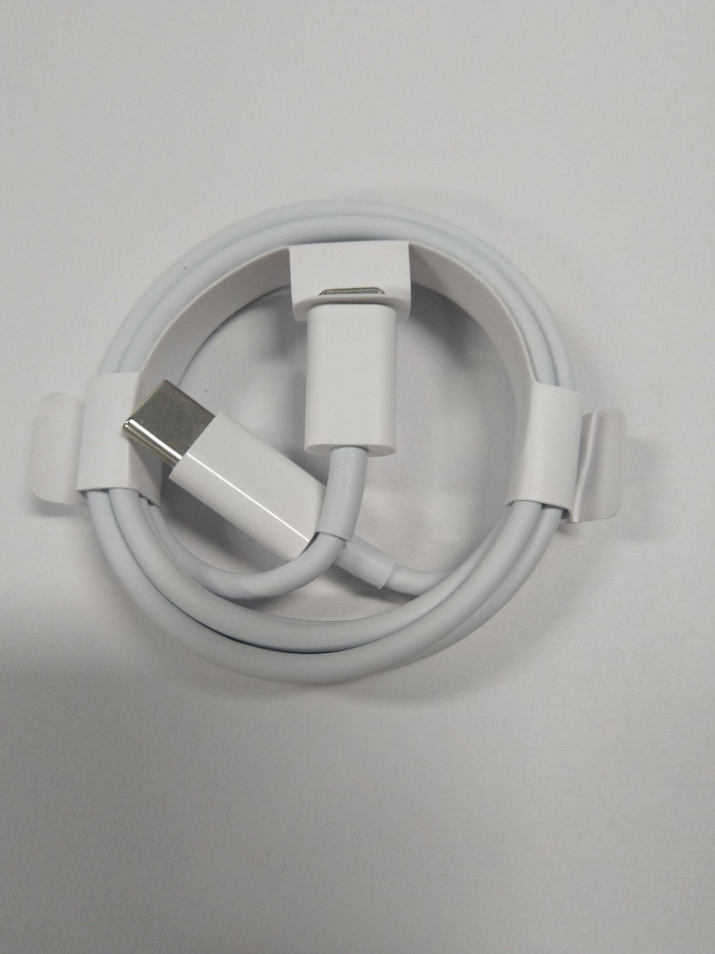 Кабель для зарядки Apple 15 Вт, швидкий зарядний пристрій Type-C 1,2 м для Android і Huawei 1 meter typec-typec білий
Кабель для зарядки Apple 15 Вт, швидкий зарядний пристрій Type-C 1,2 м для Android і Huawei 1 meter typec-typec білий