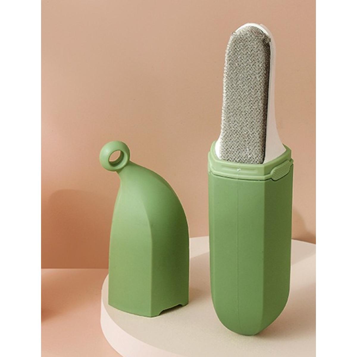 Banana shaped hair remover, cat, clothing hair remover tool 17*7cm
Banana shaped hair remover, cat, clothing hair remover tool 17*7cm