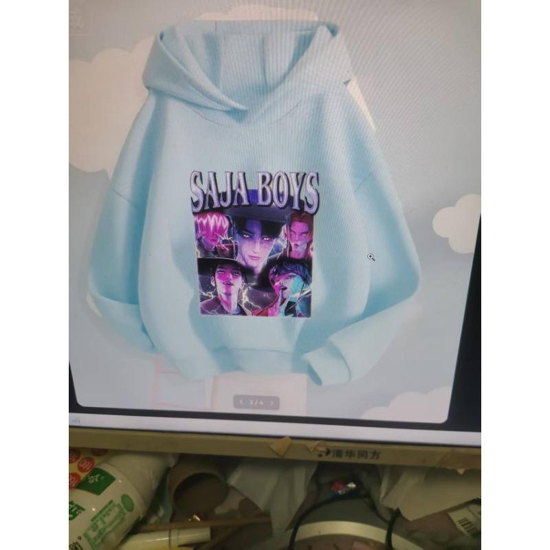 Мировой законодатель моды! Этот крутой принт SAJA BOYS делает эту детскую толстовку с капюшоном невероятно привлекательной. 150
Мировой законодатель моды! Этот крутой принт SAJA BOYS делает эту детскую толстовку с капюшоном невероятно привлекательной. 150