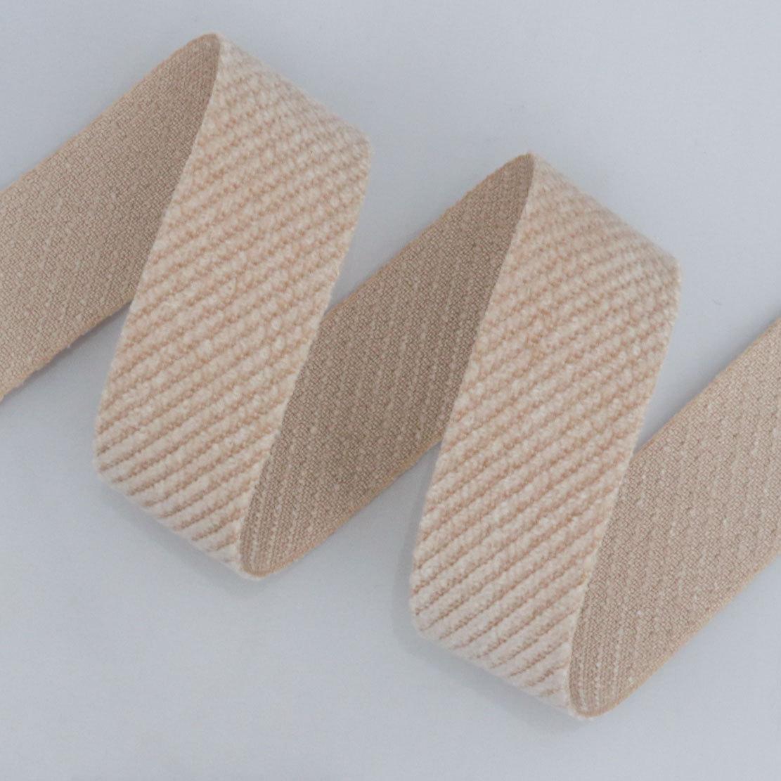 Романтичная и уютная однотонная односторонняя нейлоновая лента-бант ручной работы, аксессуары для волос, шляпа, одежда, подарочная коробка, упаковочная лента для цветов 2.5cm*10 yards
Романтичная и уютная однотонная односторонняя нейлоновая лента-бант ручной работы, аксессуары для волос, шляпа, одежда, подарочная коробка, упаковочная лента для цветов 2.5cm*10 yards