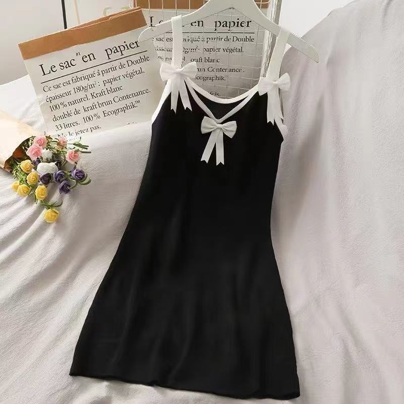 Spring and summer new Japanese sweet student slim pure desire suspender skirt thin color matching bow small fragrant dress XXL
Spring and summer new Japanese sweet student slim pure desire suspender skirt thin color matching bow small fragrant dress XXL