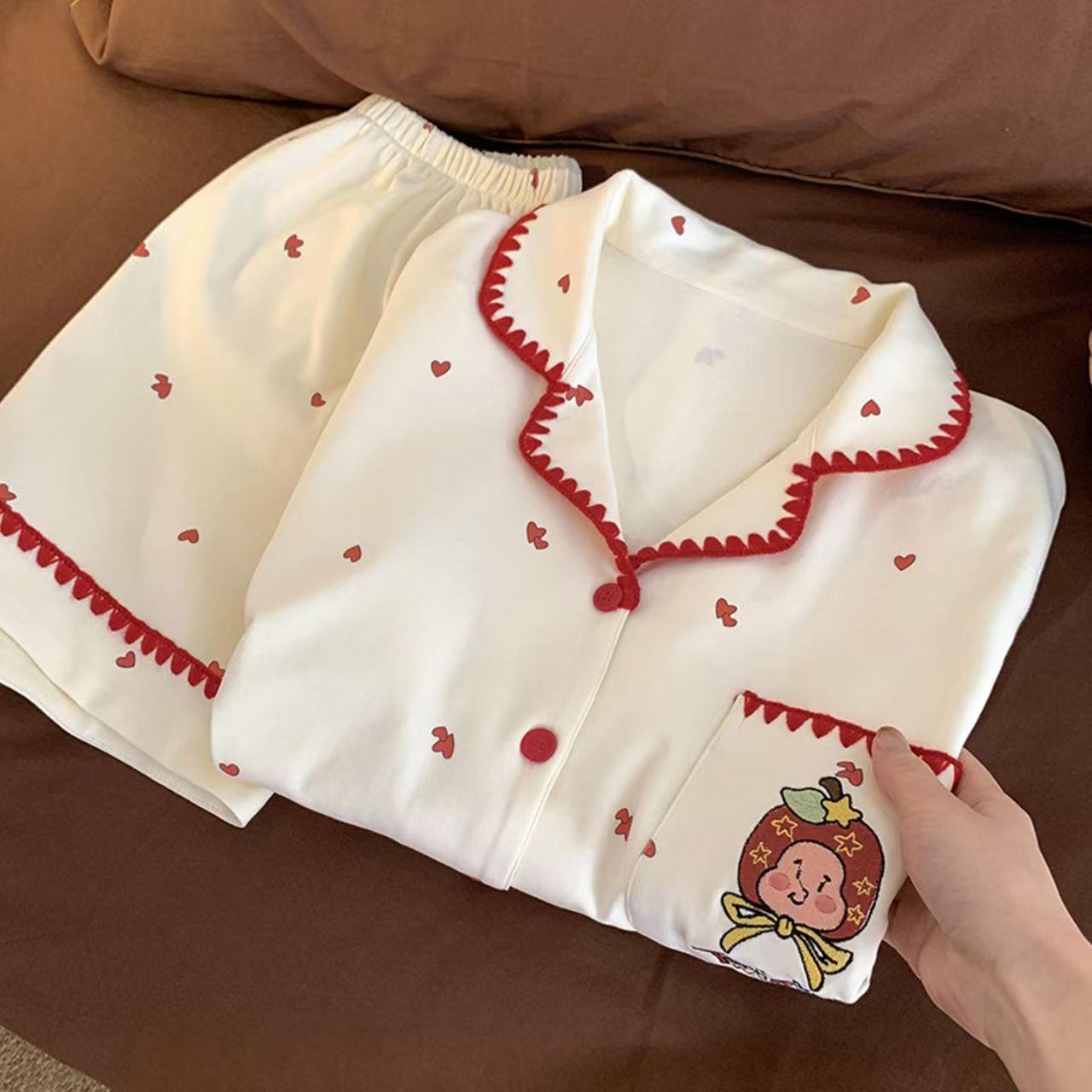 New lace star people pajamas women s summer short-sleeved shorts cardigan two-piece set can be worn outside loungewear S
New lace star people pajamas women s summer short-sleeved shorts cardigan two-piece set can be worn outside loungewear S