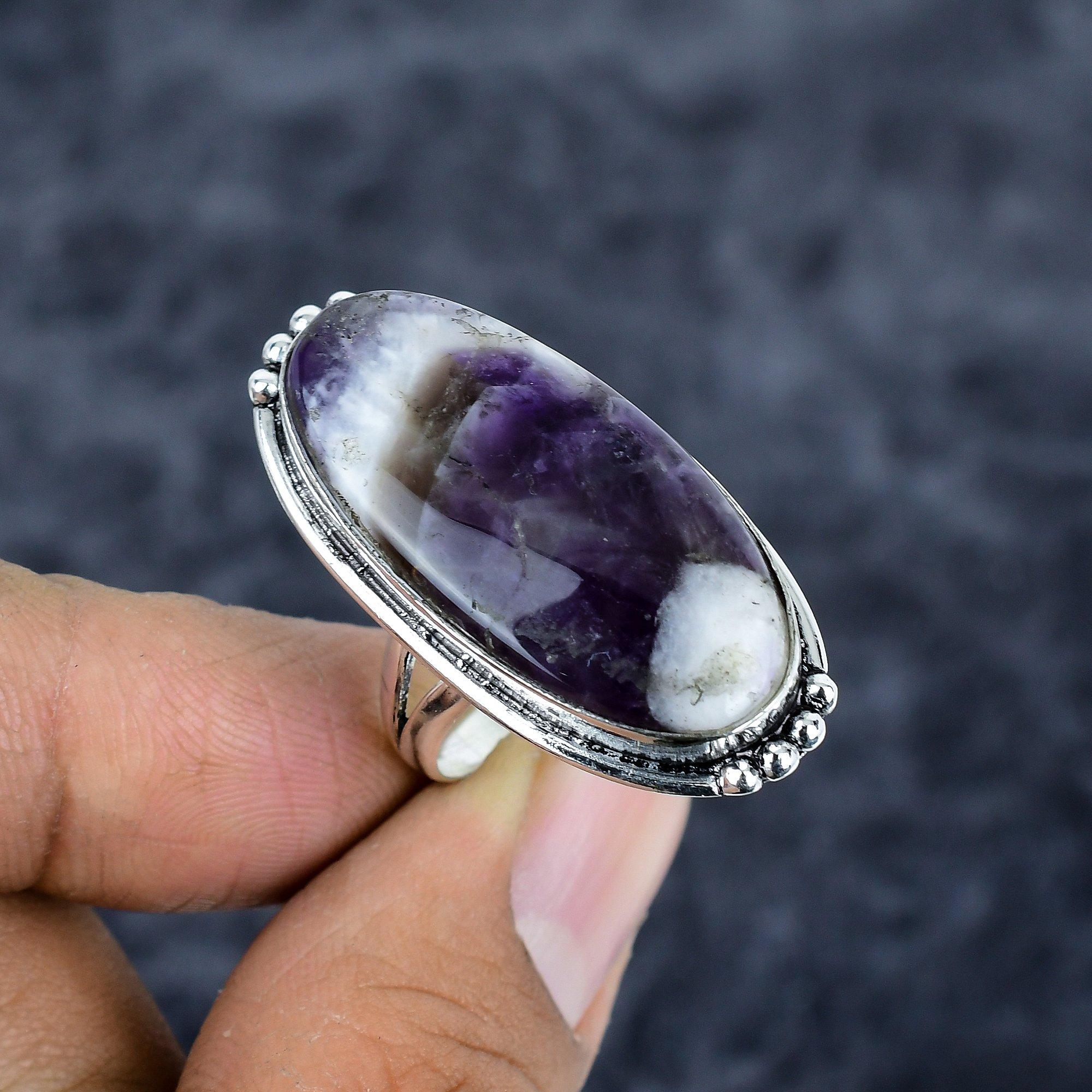 Chevron Amethyst Gemstone Handmade 925 Sterling Silver Jewelry Ring Size 9 M-2795
Chevron Amethyst Gemstone Handmade 925 Sterling Silver Jewelry Ring Size 9 M-2795