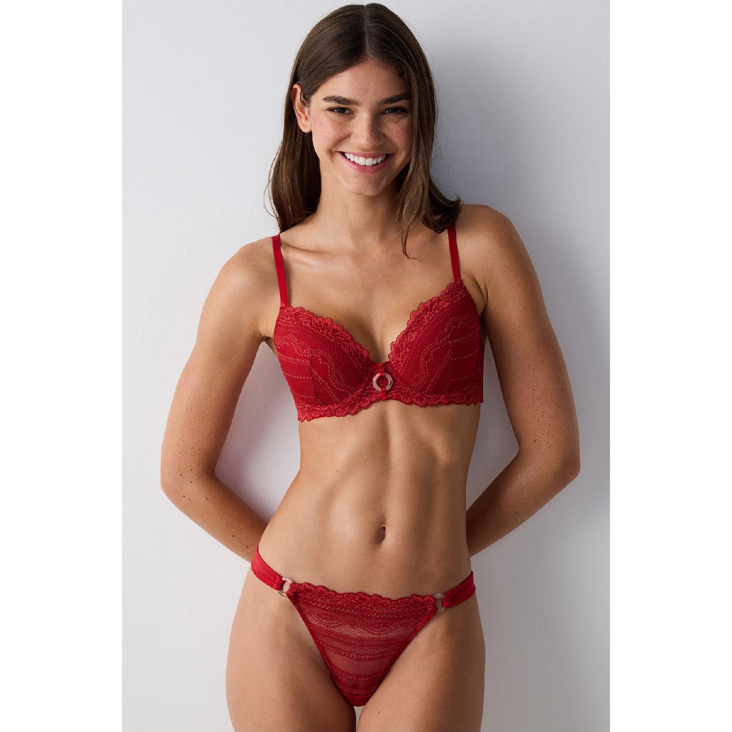 Laluce Lace Lace Red Bra 75B
Laluce Lace Lace Red Bra 75B
