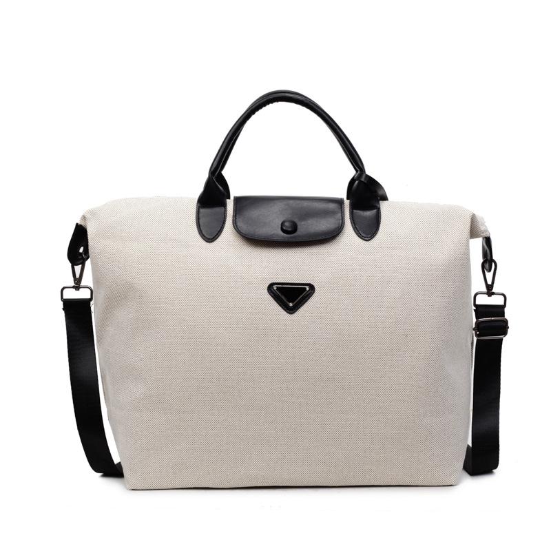 Fashionable Women s Large Capacity Travel Crossbody Bag for Business or Fitness
Fashionable Women s Large Capacity Travel Crossbody Bag for Business or Fitness