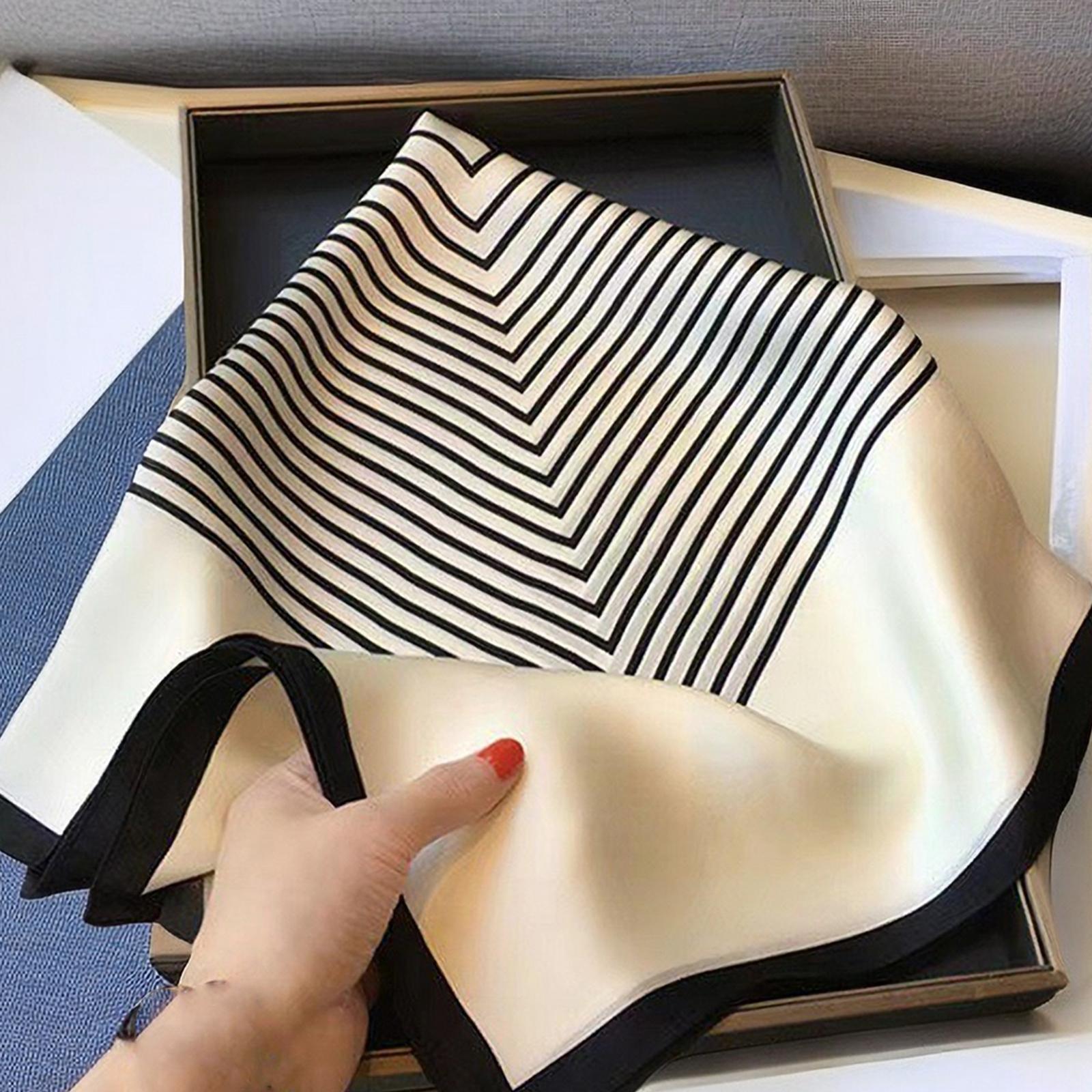 Популярный стиль 70X70CM платок женский дорожный пляжный шелковый шарф модный принт буква платок новый четыре сезона маленькие шарфы 70X70CM
Популярный стиль 70X70CM платок женский дорожный пляжный шелковый шарф модный принт буква платок новый четыре сезона маленькие шарфы 70X70CM