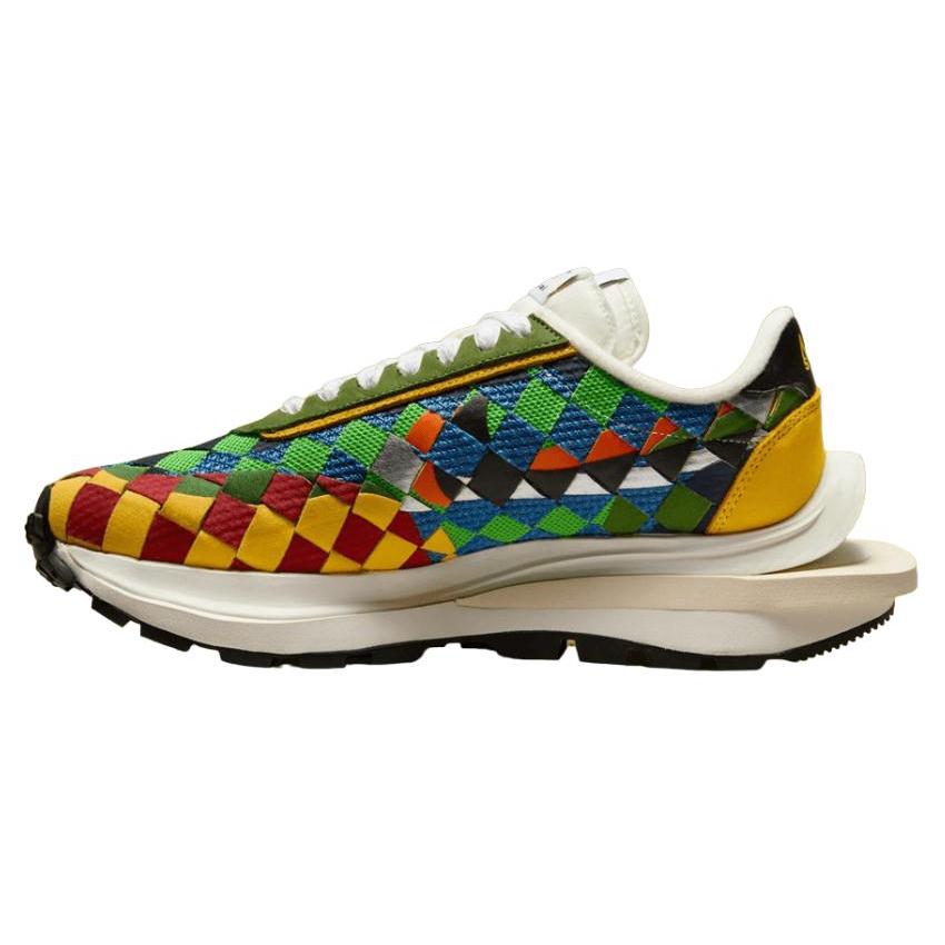 Sacai X Jean Paul Gaultier X Nike Woven Green Gusto DR5209-300 45.5
Sacai X Jean Paul Gaultier X Nike Woven Green Gusto DR5209-300 45.5