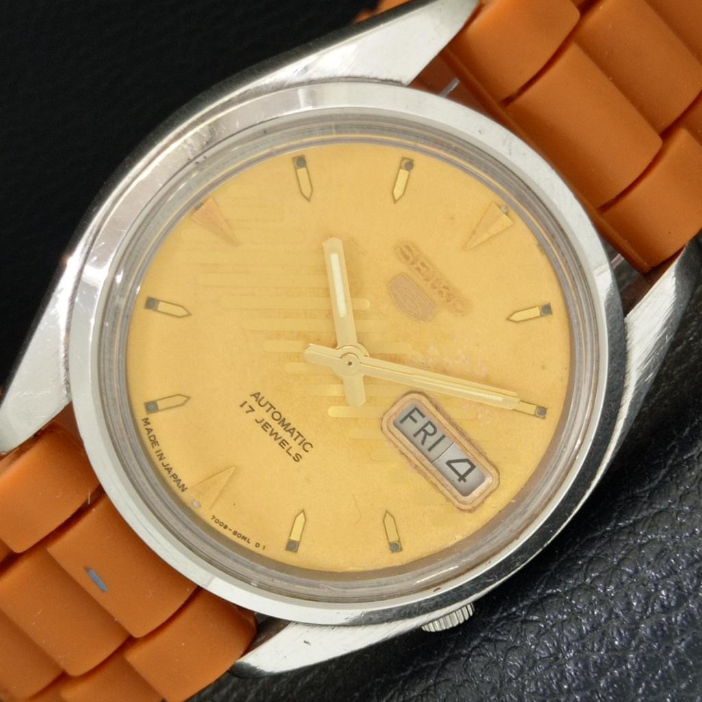 Б/У винтажные мужские часы SEIKO 5 AUTOMATIC 7019A из Японии с оригинальным циферблатом a433667-2 R118-a433667
Б/У винтажные мужские часы SEIKO 5 AUTOMATIC 7019A из Японии с оригинальным циферблатом a433667-2 R118-a433667