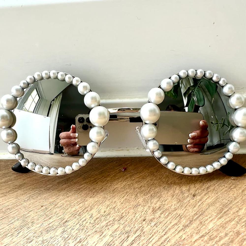 Pearl Round Party Decoration with Mirrored Lenses Summer Beach Wedding Decorate Bachelorette Party Birthday Present Photo Props 1pcs 13.5x5.52cm
Pearl Round Party Decoration with Mirrored Lenses Summer Beach Wedding Decorate Bachelorette Party Birthday Present Photo Props 1pcs 13.5x5.52cm