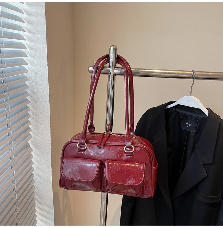 Premium Korean version commuter handbag 2025 spring and summer large capacity double pocket shoulder underarm bag Boston bag
Premium Korean version commuter handbag 2025 spring and summer large capacity double pocket shoulder underarm bag Boston bag