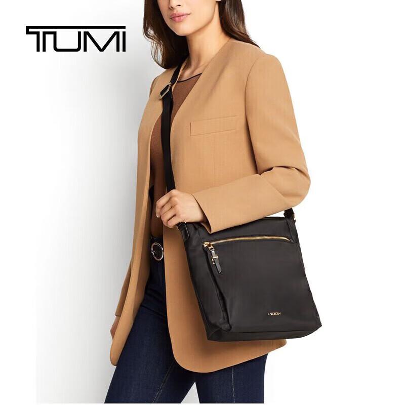 TUMI Women s Shoulder/Crossbody Bag Regular
TUMI Women s Shoulder/Crossbody Bag Regular