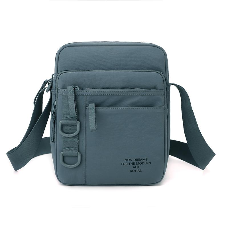 Men s Shoulder Bag Multi-Compartment Mobile Phone Bag синій
Men s Shoulder Bag Multi-Compartment Mobile Phone Bag синій