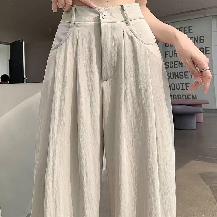 Women s Autumn Wide-Leg Pleated Pants - Lazy Style, Versatile, Solid Color S (Recommended 37.5-45 kg)
Women s Autumn Wide-Leg Pleated Pants - Lazy Style, Versatile, Solid Color S (Recommended 37.5-45 kg)