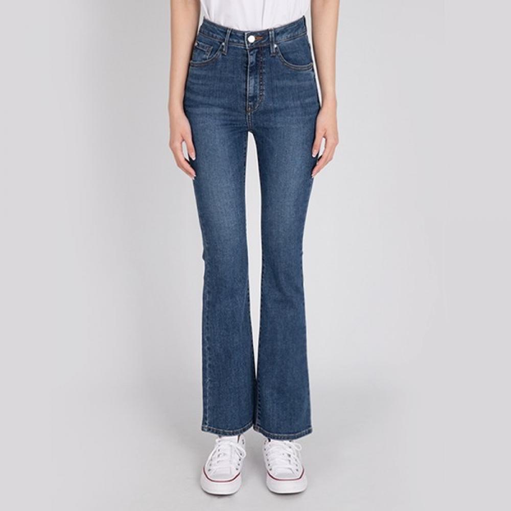 GueSS GueSS женские джинсы базовые облегающие, средней посадки, синие Yn1d0052 M 25/medium blue
GueSS GueSS женские джинсы базовые облегающие, средней посадки, синие Yn1d0052 M 25/medium blue