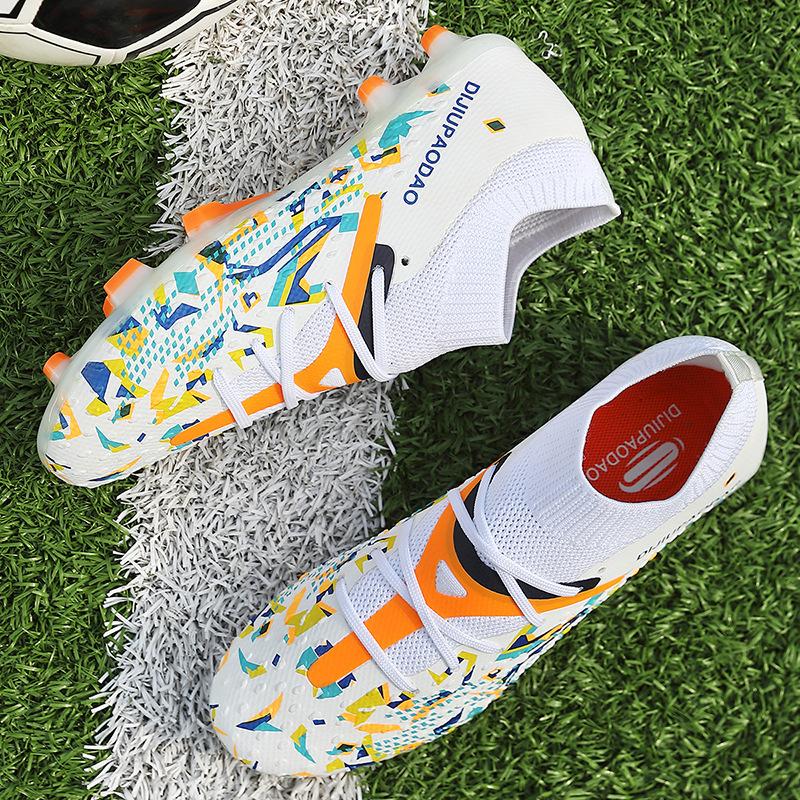 High-top football shoes men s and women s broken nail sneakers wear-resistant long nails non-slip adult grass professional training shoes 32
High-top football shoes men s and women s broken nail sneakers wear-resistant long nails non-slip adult grass professional training shoes 32