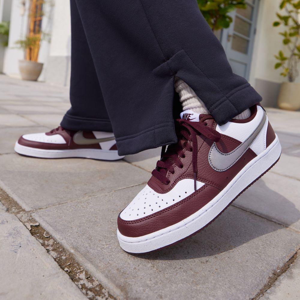 Nike Court Vision Low White Burgundy Metallic Pewter (Women s) 39
Nike Court Vision Low White Burgundy Metallic Pewter (Women s) 39