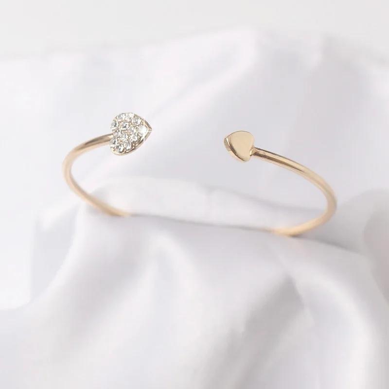 New Open Cuff Bracelets for Women Crystal Love Heart Gold Color Metal Bangles pulseras mujer Charming Female Wrist Accessories
New Open Cuff Bracelets for Women Crystal Love Heart Gold Color Metal Bangles pulseras mujer Charming Female Wrist Accessories